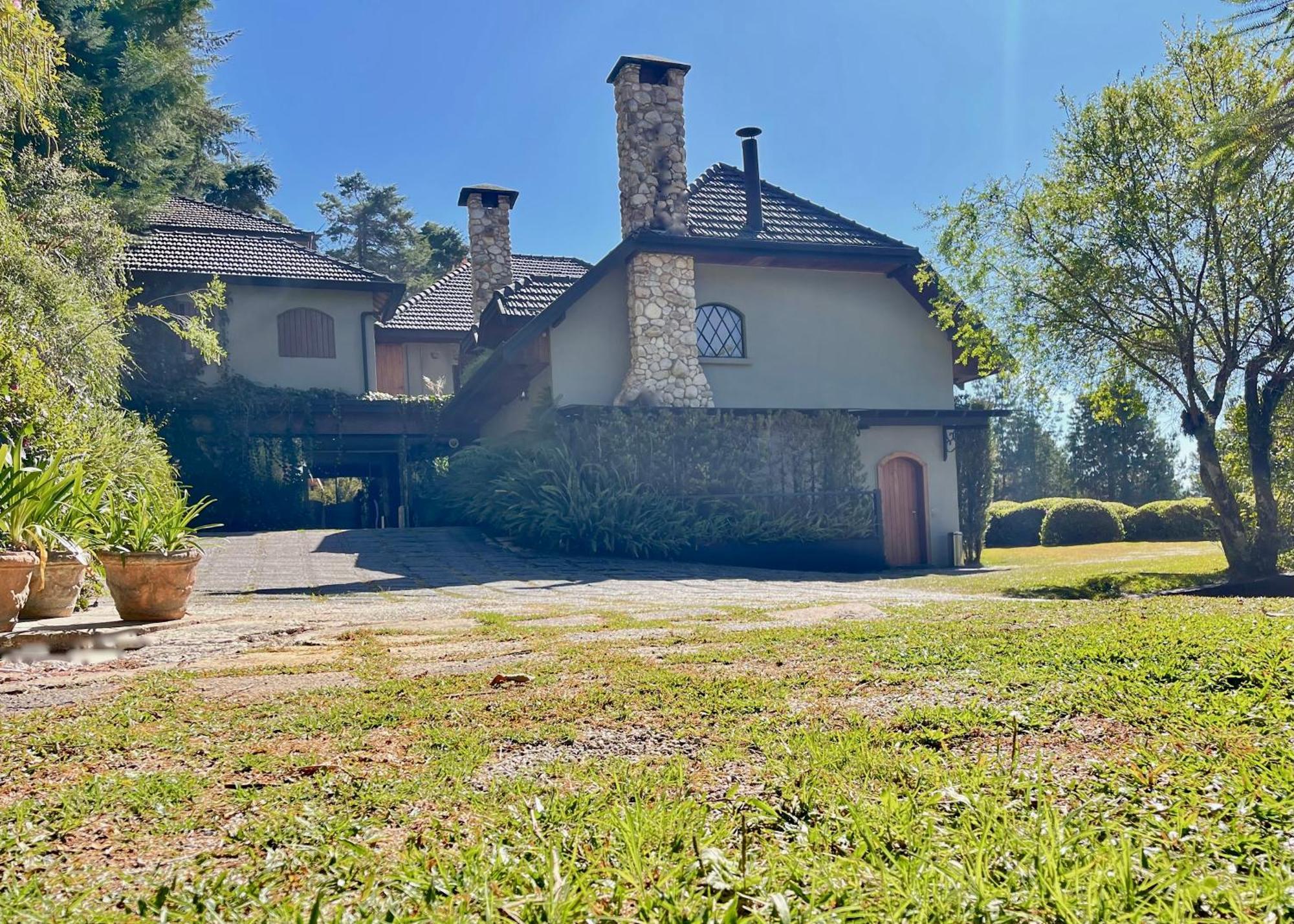 Alma Hotel Campos do Jordao Exterior photo